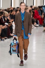 Look 10