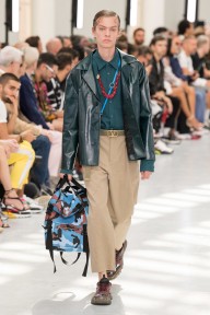 Look 28