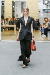 Look 25