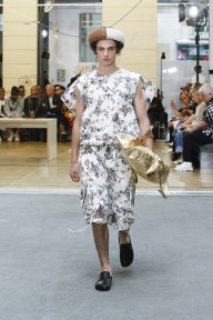 Look 18