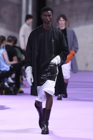 Look 16