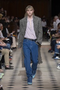 Look 15