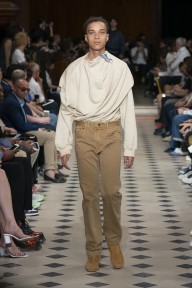 Look 32