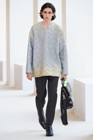 Look 10