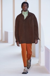 Look 32