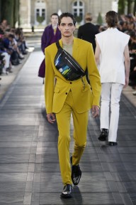 Look 3