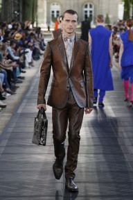 Look 10