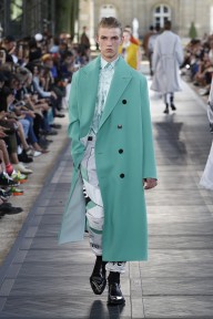 Look 32