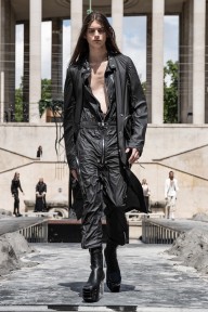 Look 4