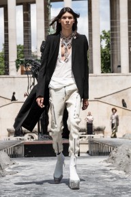 Look 12