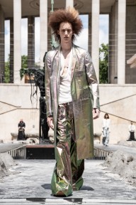 Look 15