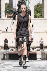 Look 25