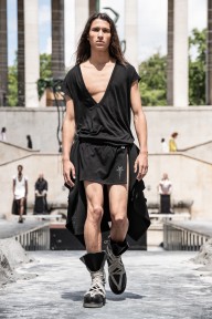 Look 30