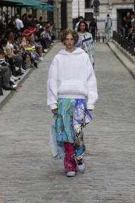 Look 16
