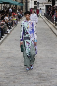 Look 18
