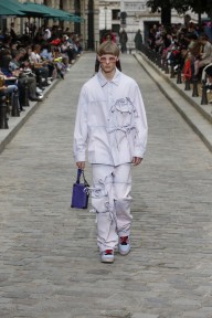 Look 19