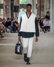 Look 32