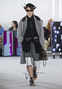 Look 25