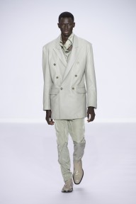 Look 3