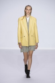Look 15