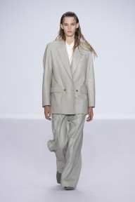 Look 18