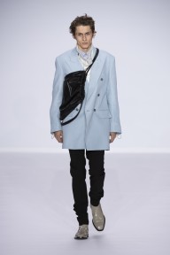 Look 19
