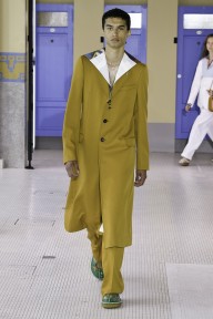 Look 3