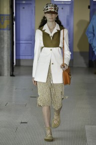 Look 25