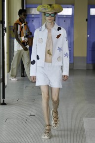 Look 50