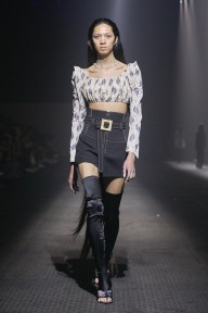 Look 17