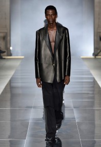 Look 10