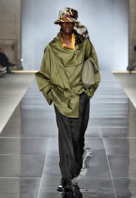 Look 16