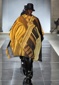 Look 28