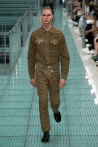 Look 49