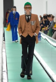 Look 18