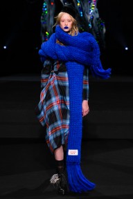Look 3