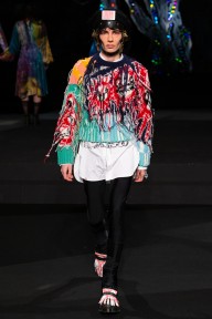 Look 15