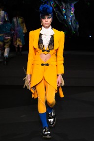 Look 18