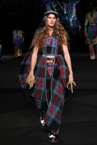 Look 24