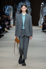 Look 17