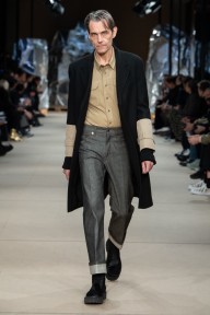 Look 25