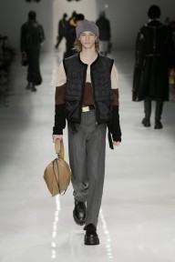 Look 18