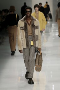 Look 25