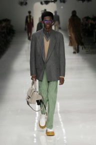Look 32