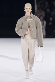 Look 19