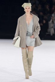 Look 25