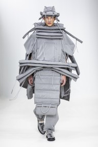 Look 10