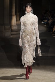 Look 17