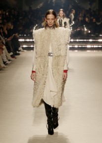 Look 8