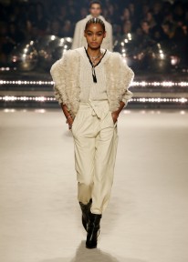 Look 10